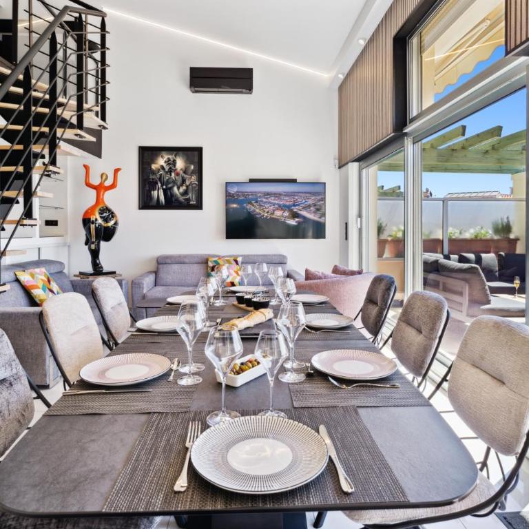 DUPLEX VILLA LES PINS 89m2 et terrasse 30m2 - Appartement 3 Chambres - Étage Supérieur - 8
