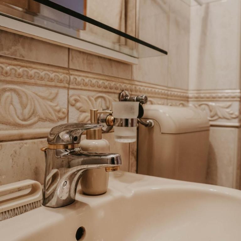 3-Bedroom Residence - Prime Location with City View and Parking - Apartman sa 3 Spavaće Sobe - 28