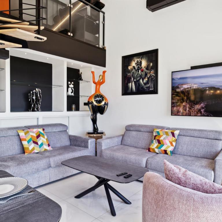 DUPLEX VILLA LES PINS 89m2 et terrasse 30m2 - Appartement 3 Chambres - Étage Supérieur - 10