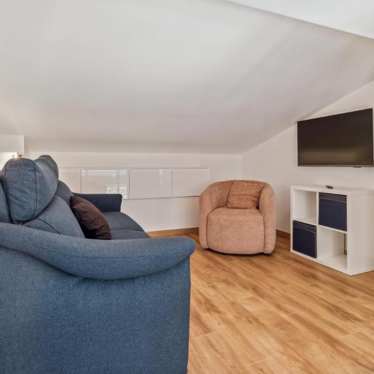 DUPLEX VILLA LES PINS 89m2 et terrasse 30m2 - Appartement 3 Chambres - Étage Supérieur - 51