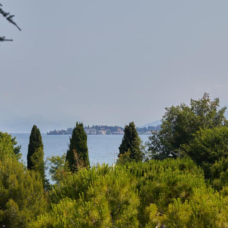 La Finestra sul lago - 100mt lake - wonderful lake view for 6 people, pool, free parking - Appartamento con 3 Camere da Letto - 19