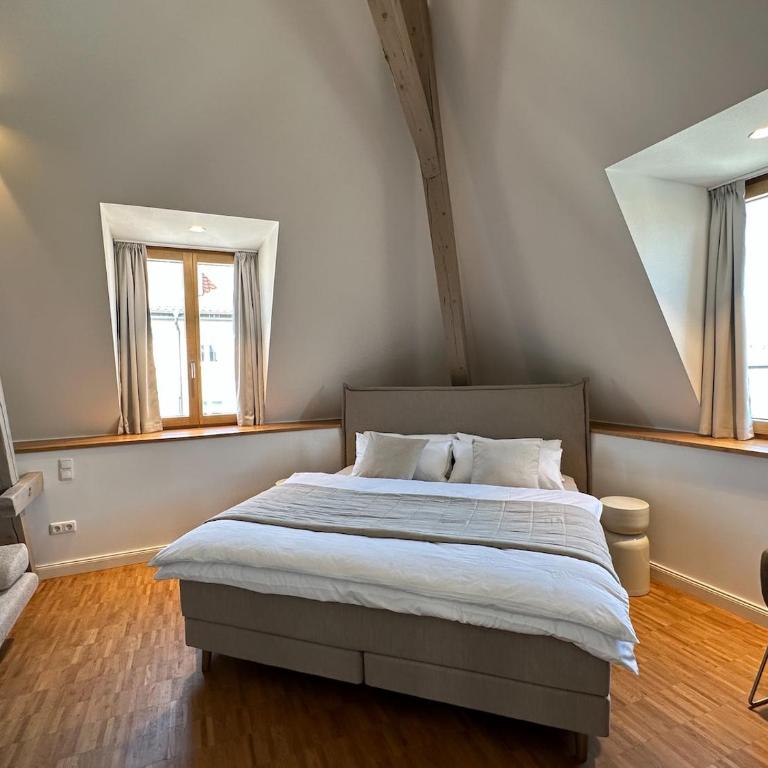 TRULY - Viel Platz für Business & Familie - Modern, Garage, Fahrstuhl - Appartement 3 Chambres - 8