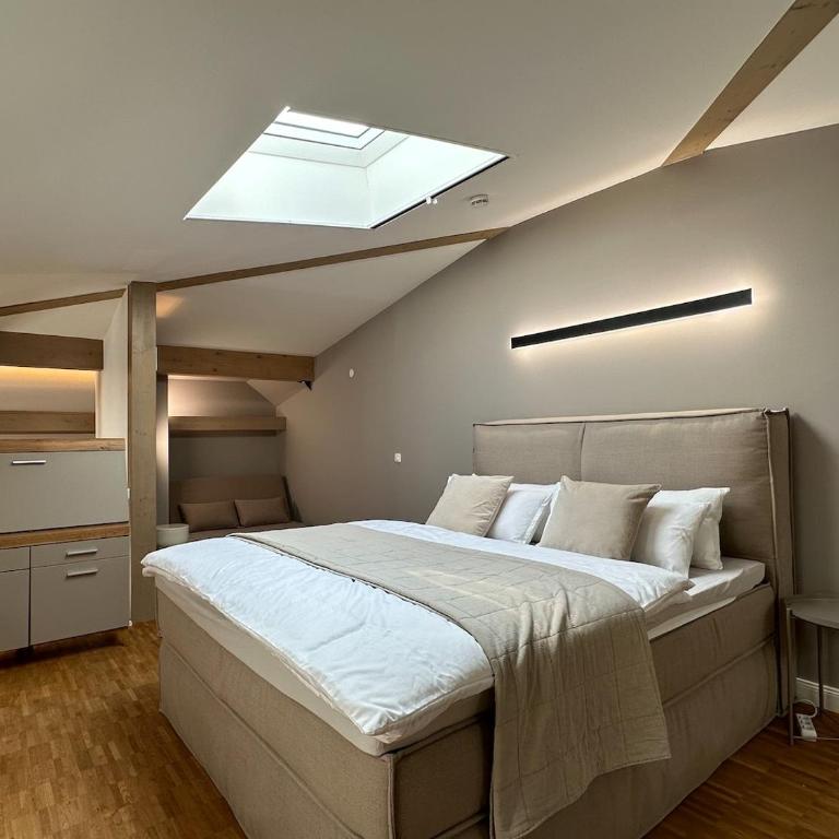 TRULY - Viel Platz für Business & Familie - Modern, Garage, Fahrstuhl - Appartement 3 Chambres - 28