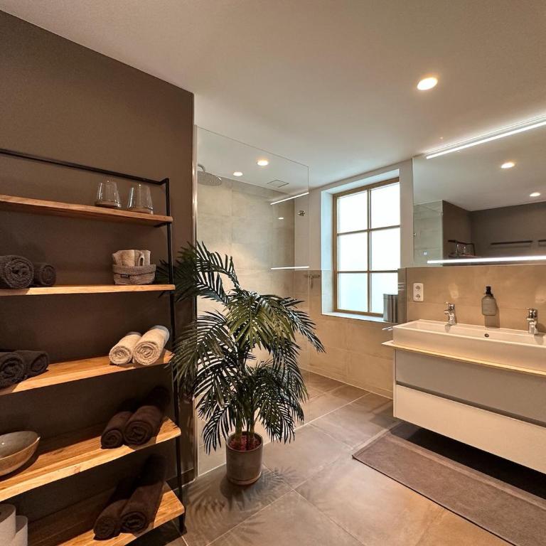 TRULY - Viel Platz für Business & Familie - Modern, Garage, Fahrstuhl - Appartement 3 Chambres - 10