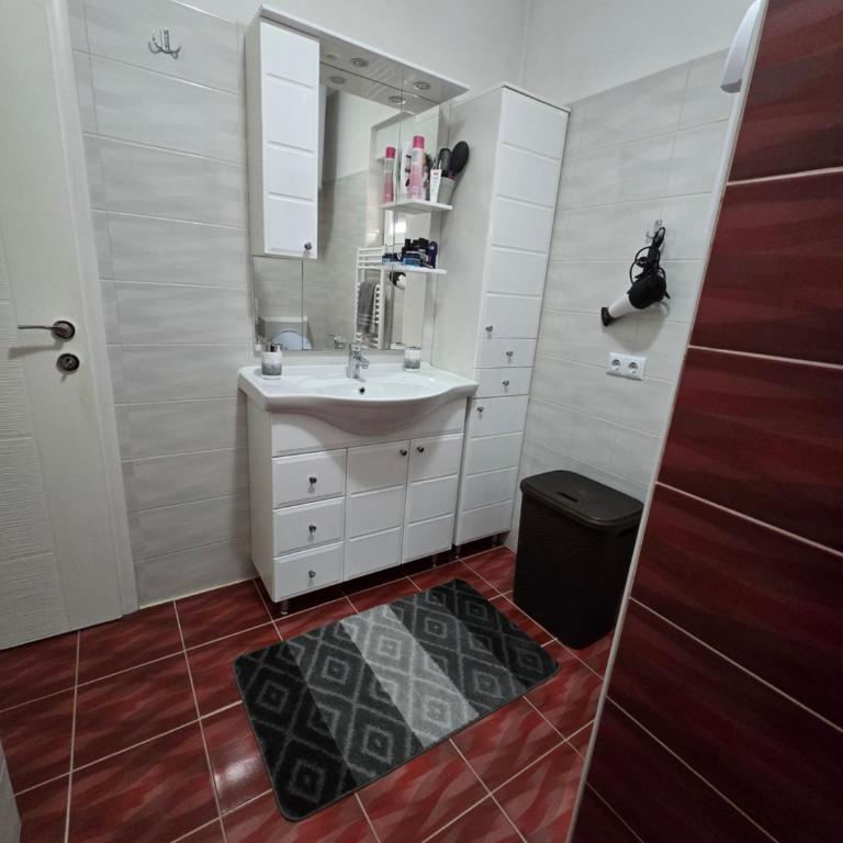 Apartman Nia - Two-Bedroom Apartment - 8