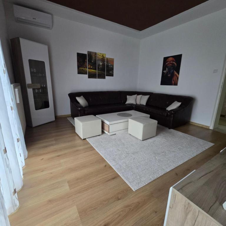Apartman Nia - Two-Bedroom Apartment - 3