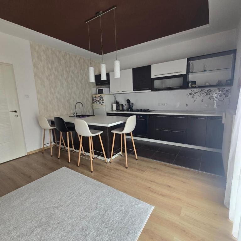 Apartman Nia - Two-Bedroom Apartment - 12