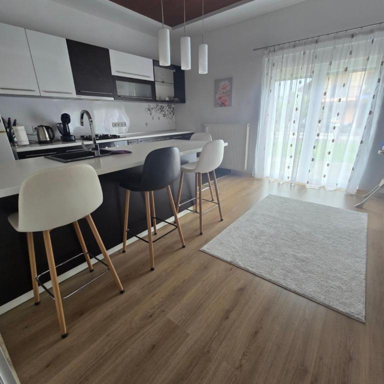 Apartman Nia - Two-Bedroom Apartment - 13