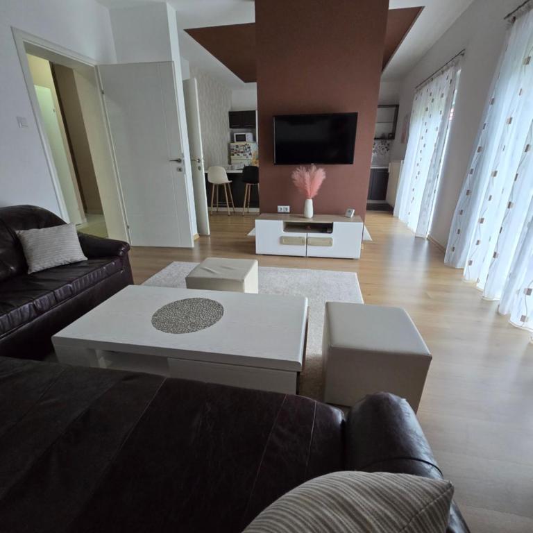 Apartman Nia - Two-Bedroom Apartment - 6