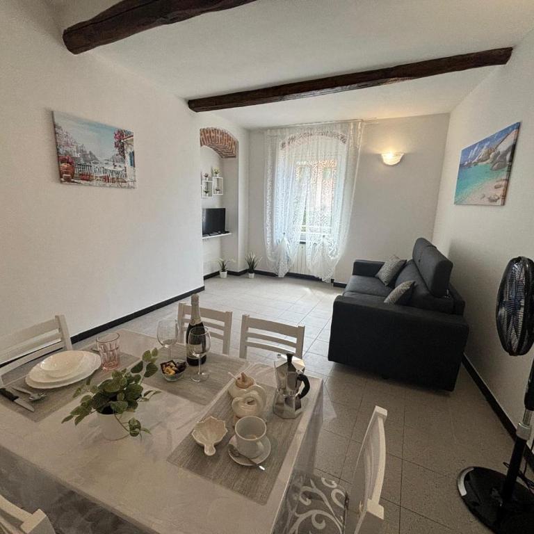 La casa di Adry - Two-Bedroom Apartment - 3