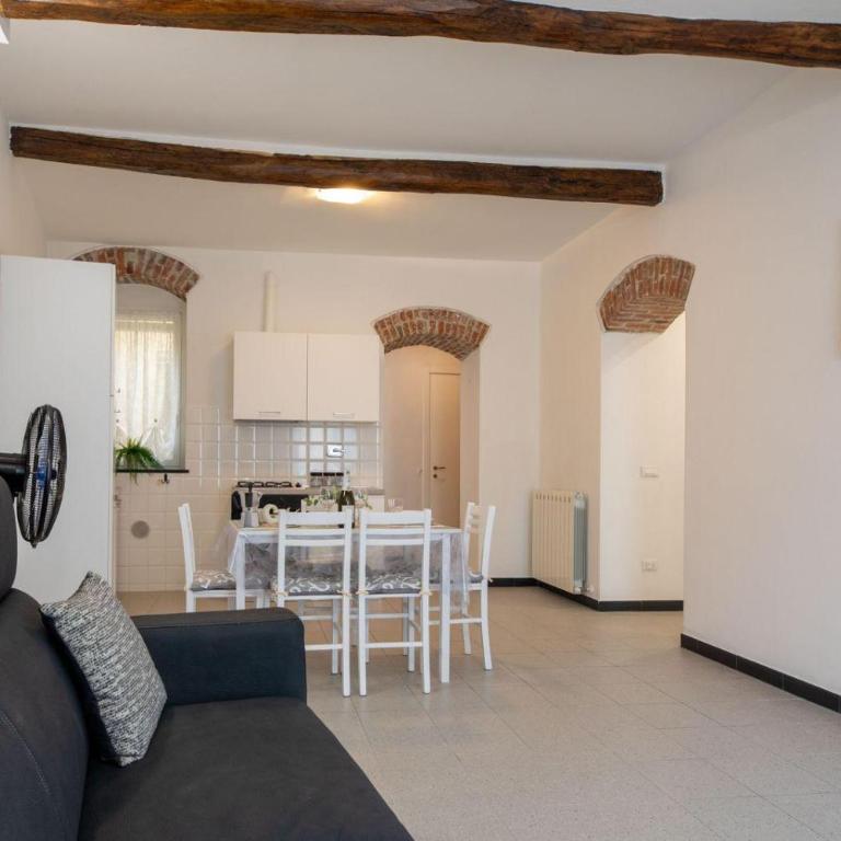 La casa di Adry - Two-Bedroom Apartment - 11