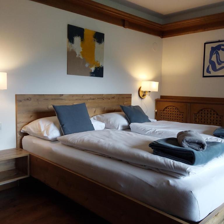 Gästehaus Huber - Familienzimmer mit Bergblick - 3