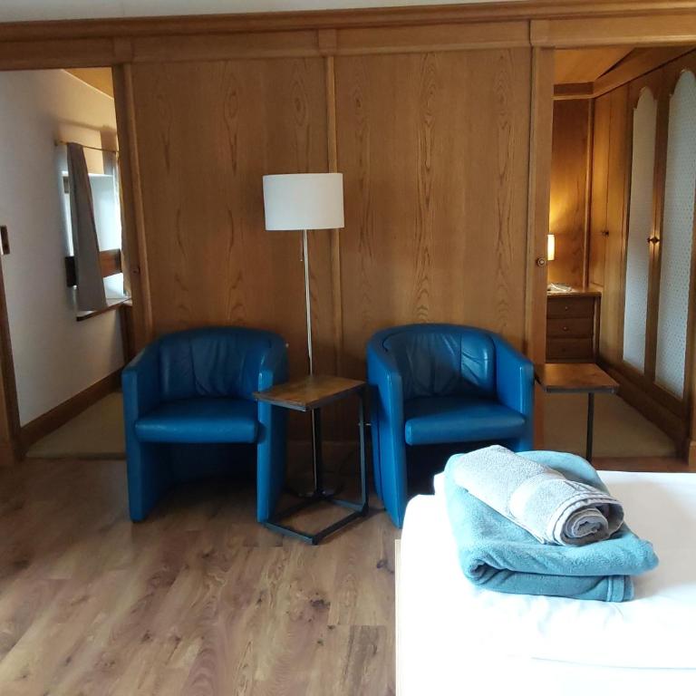 Gästehaus Huber - Familienzimmer mit Bergblick - 4