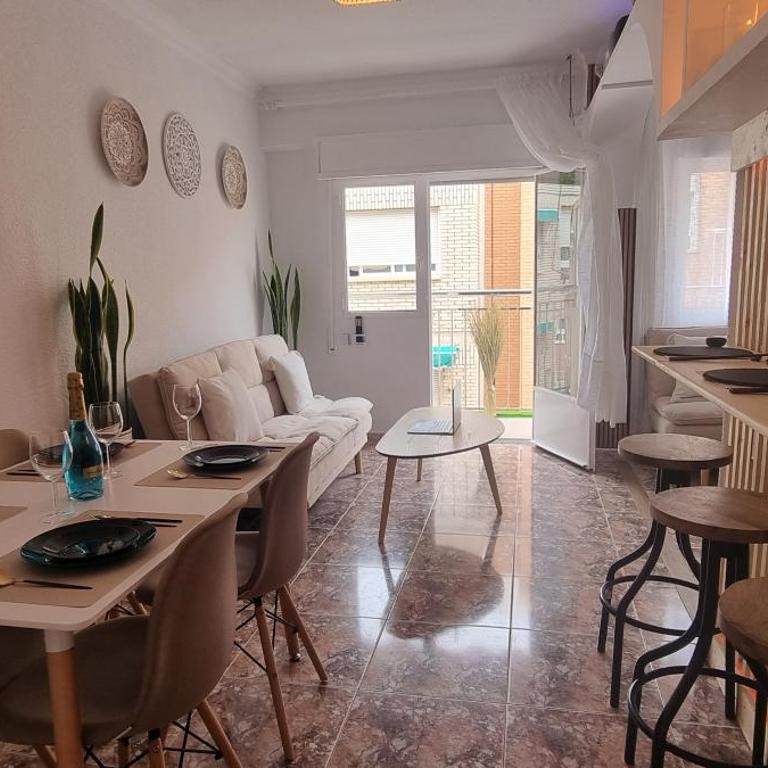 WABI BEACH LUXURY HOUSE - Excelente Ubicacion!! Centro y Frente a Playa Colonia con Aire - Apartamento de 3 dormitorios - 10