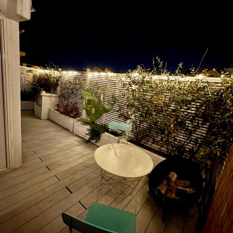 ROOFTOP-MarinaCentro-Unique-Beach-Fun-Smart-LoveApt-Train-Park - Appartamento con 1 Camera da Letto - 15