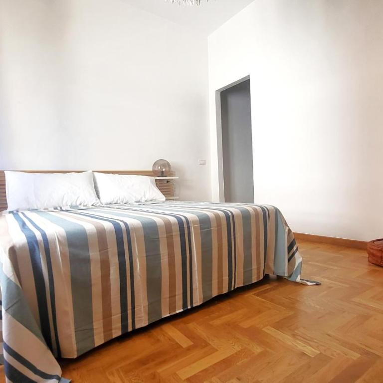 Pisani 19 - Appartamento con 2 Camere da Letto - 45