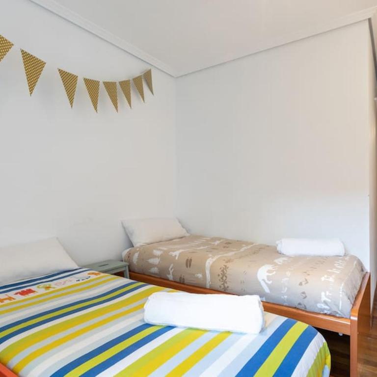 Bonito piso con vistas, céntrico, acogedor - Apartamento de 2 dormitorios - 25