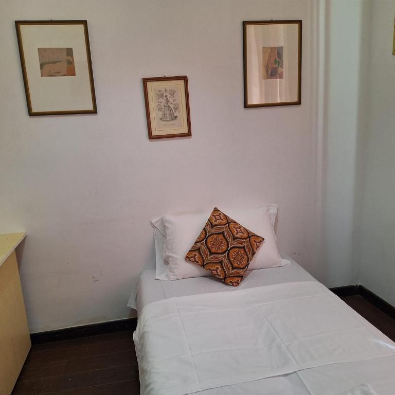 Casa Fanti 57 - Camera Matrimoniale con Bagno Privato - 9