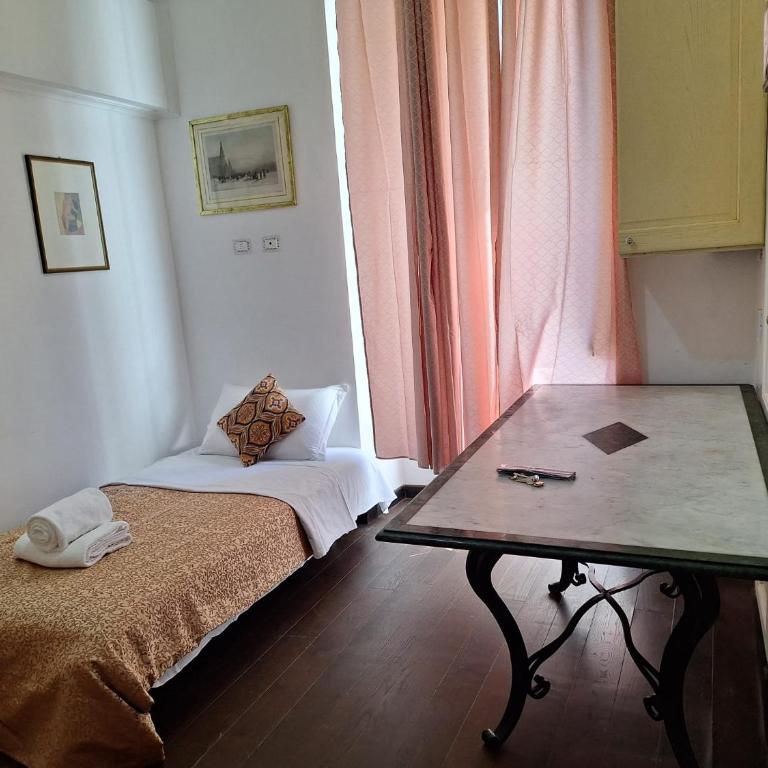 Casa Fanti 57 - Camera Matrimoniale con Bagno Privato - 17