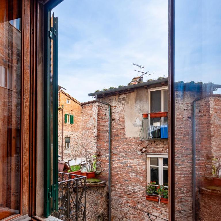 Dentro le Mura, ampia casa 3 min Lucca Comics - Apartment - 28