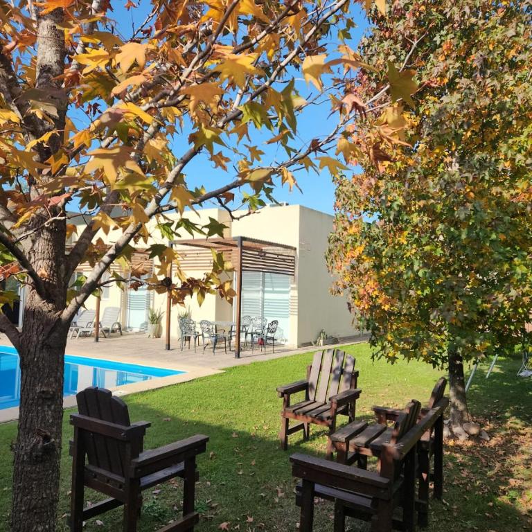 Casa en Club de Campo. Parque y Pileta. - Casa Unifamiliar de 3 dormitorios - 7