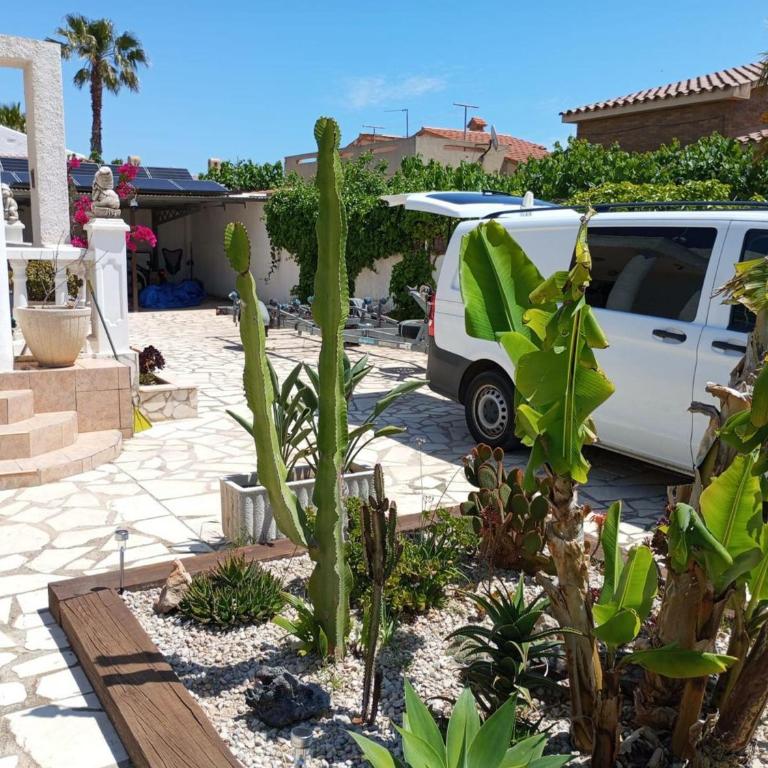 Casa con piscina privada cerca del mar, WiFi gratis, aire opcional, mascotas bienvenidas, playa cercana - ES-184-64 - Vacation Home - 13
