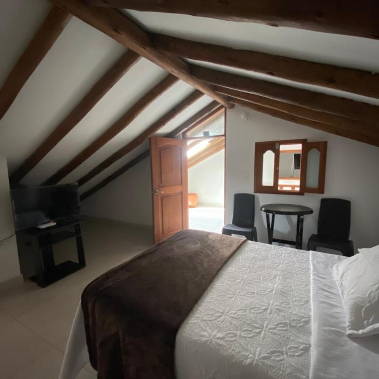 Hospedaje Villa Monica - Budget Double Room - 1