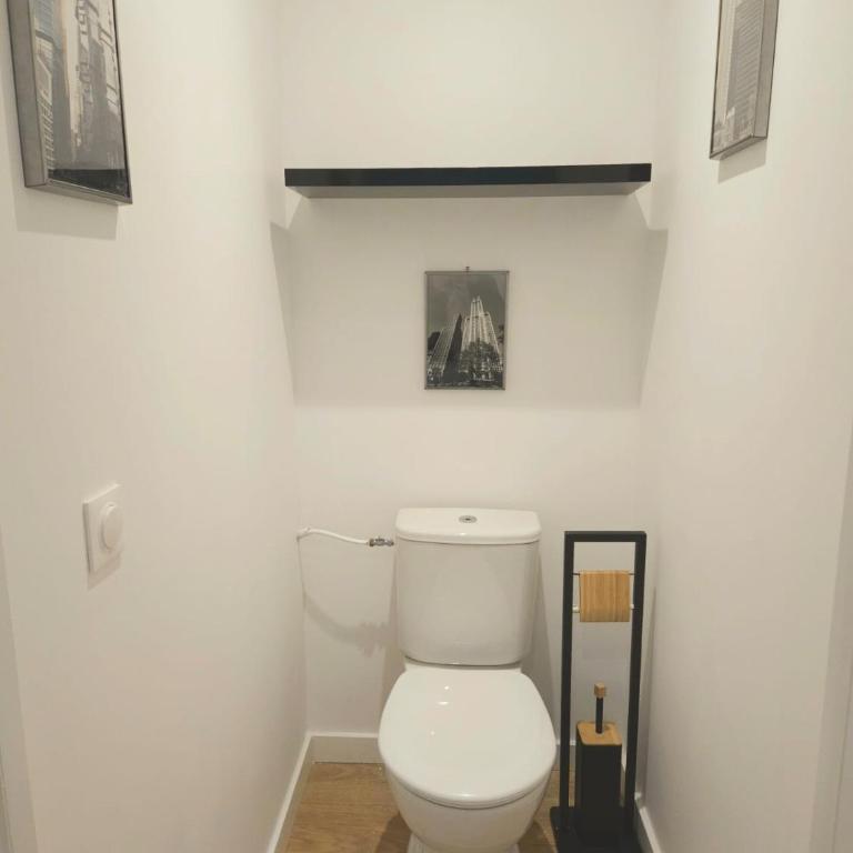 Studio Luxine - 2 personnes - Vue sur le Canal du Midi - Studio Apartment with Balcony - 3
