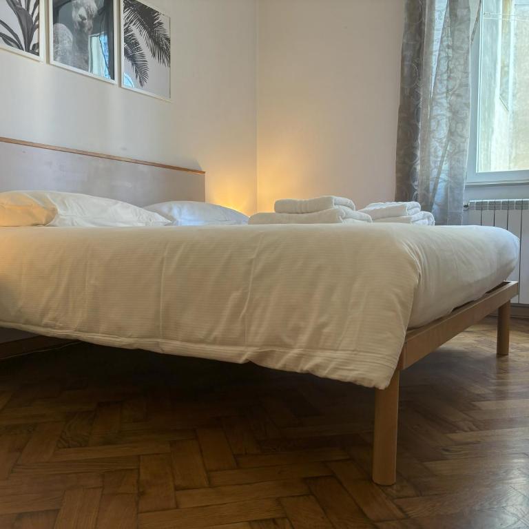 Flat Belpoggio 13 - Appartamento con 2 Camere da Letto - 17