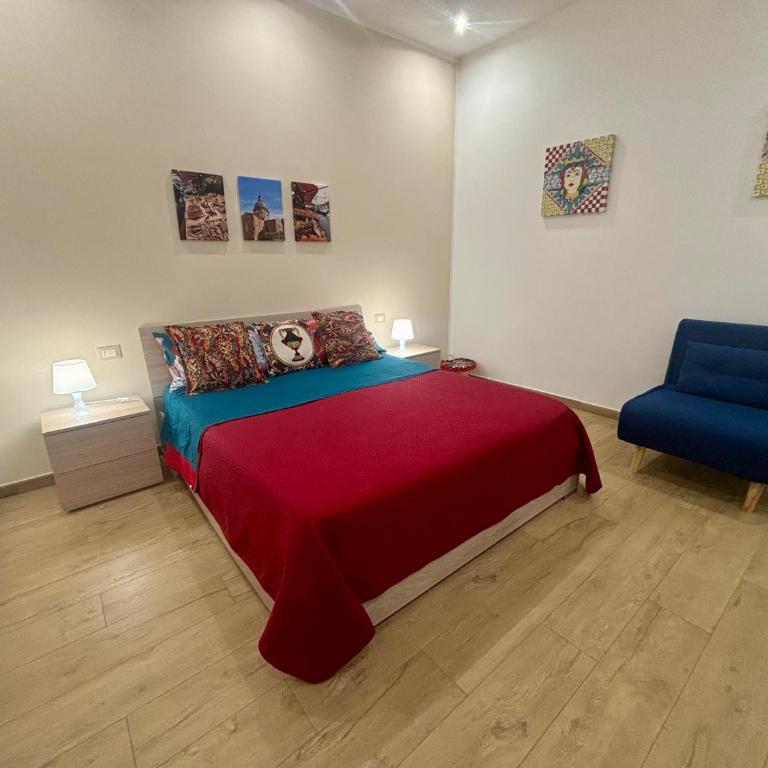 D'Aragona Guest House - Deluxe King Room - 13