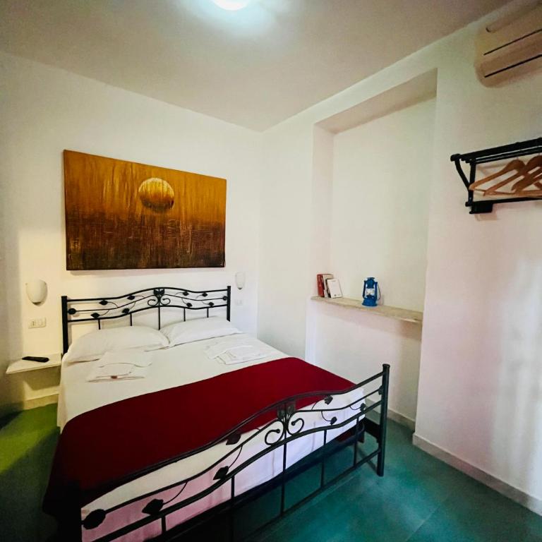 Residenza Collina Dei Pini - Appartamento con 2 Camere da Letto, Terrazza e Vista Mare - 3