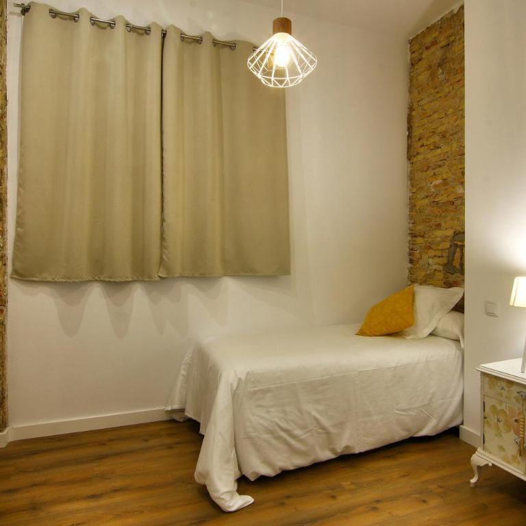 Apartamentos Almada - calle Alfonso - Plaza SAS - Apartamento Deluxe de 2 dormitorios - 3