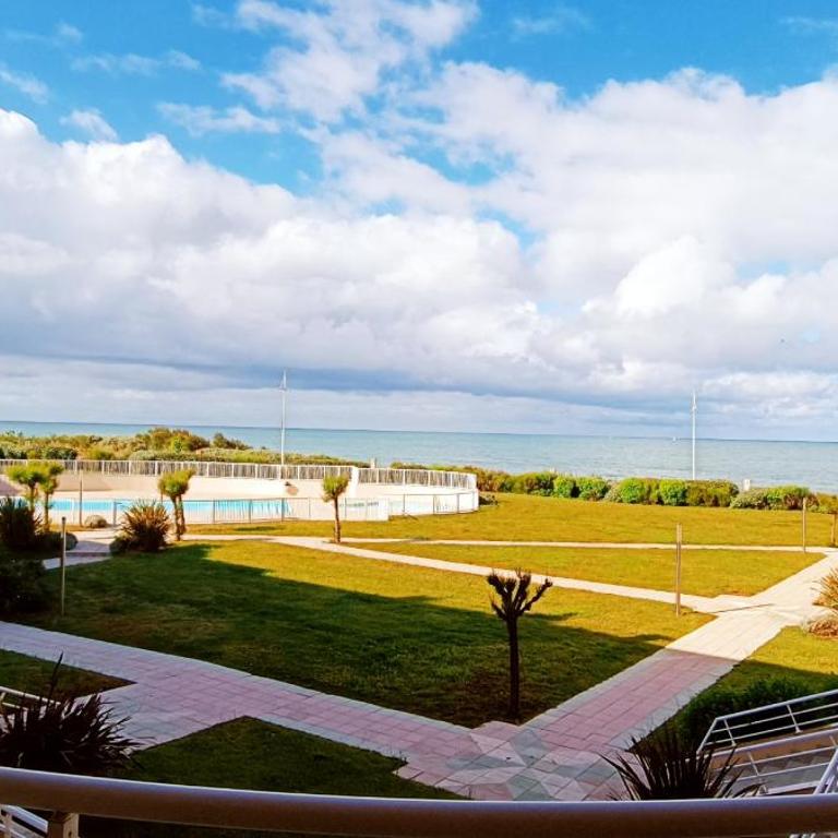 Grand Bleu 2 - Balcon sur l océan, piscine et parking - Apartment with Sea View - 1
