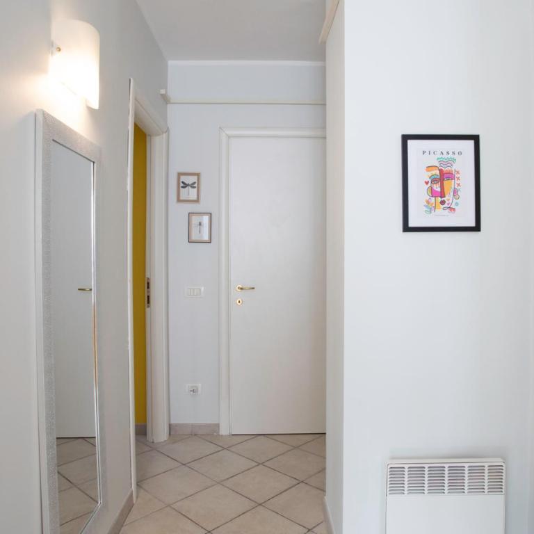 #13 Staywizus - Orange suite AC Wifi Balcony 3mins walk sea front - Appartement 2 Chambres - 4