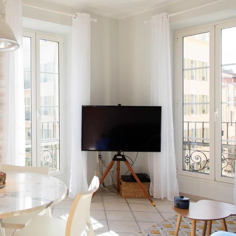 #13 Staywizus - Orange suite AC Wifi Balcony 3mins walk sea front - Appartement 2 Chambres - 15