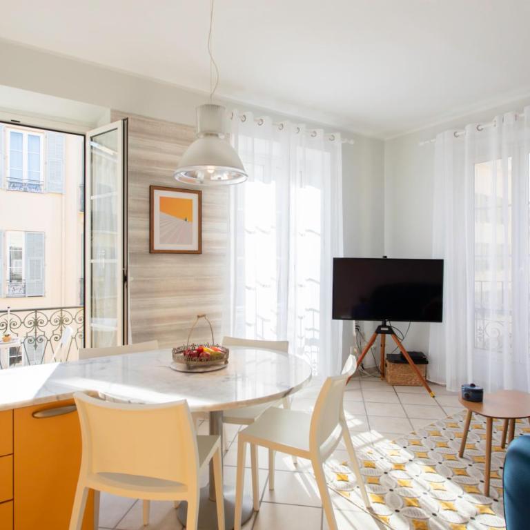 #13 Staywizus - Orange suite AC Wifi Balcony 3mins walk sea front - Appartement 2 Chambres - 19