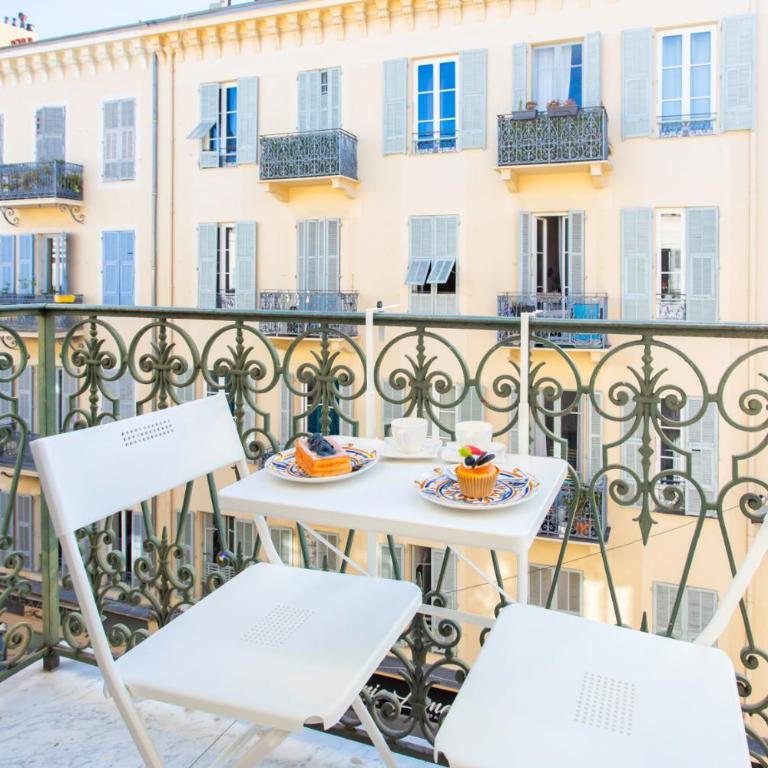 #13 Staywizus - Orange suite AC Wifi Balcony 3mins walk sea front - Appartement 2 Chambres - 30