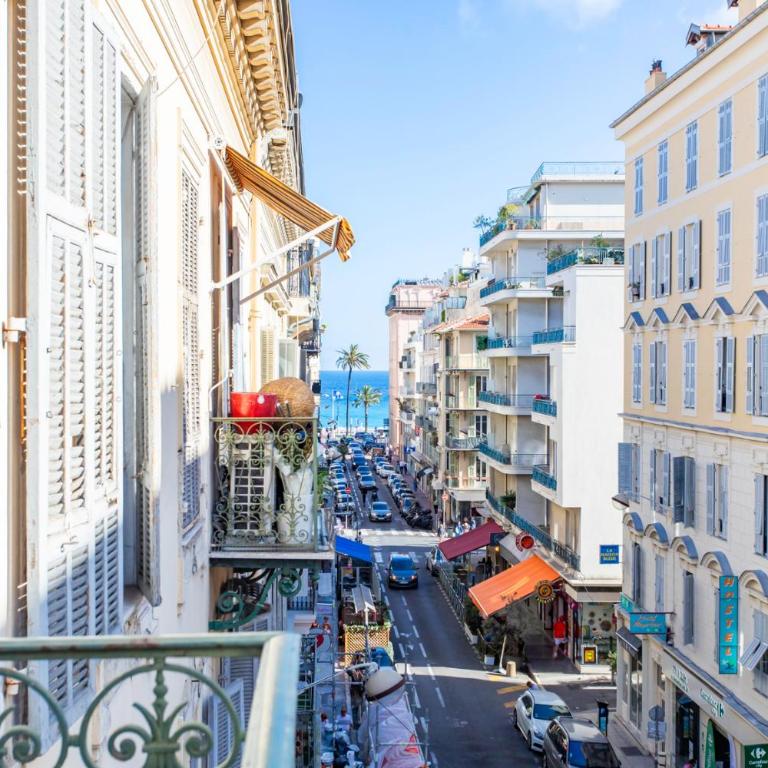 #13 Staywizus - Orange suite AC Wifi Balcony 3mins walk sea front - Appartement 2 Chambres - 6