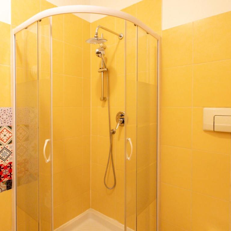 #13 Staywizus - Orange suite AC Wifi Balcony 3mins walk sea front - Appartement 2 Chambres - 27