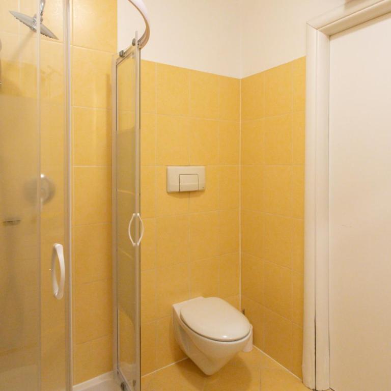 #13 Staywizus - Orange suite AC Wifi Balcony 3mins walk sea front - Appartement 2 Chambres - 35