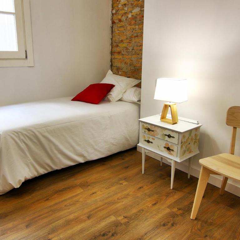Apartamentos Almada - calle Alfonso - Plaza SAS - Apartamento Deluxe de 2 dormitorios - 3