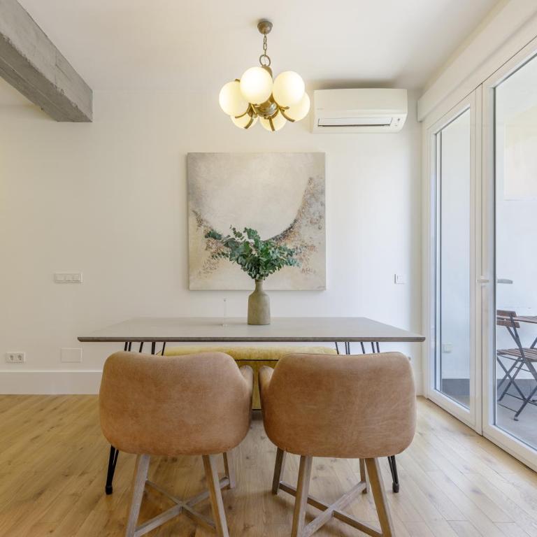 Six Apartments by Caleta Homes - Apartamento con balcón - 7