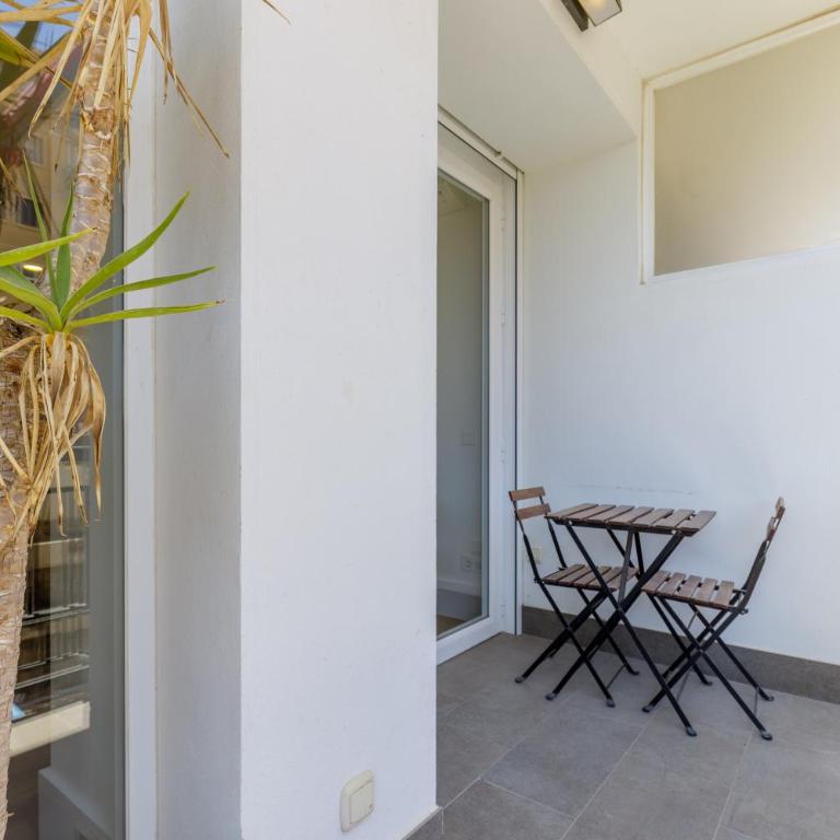 Six Apartments by Caleta Homes - Apartamento con balcón - 14