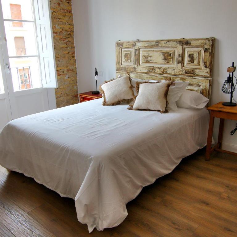Apartamentos Almada - calle Alfonso - Plaza SAS - Apartamento Deluxe de 2 dormitorios - 4