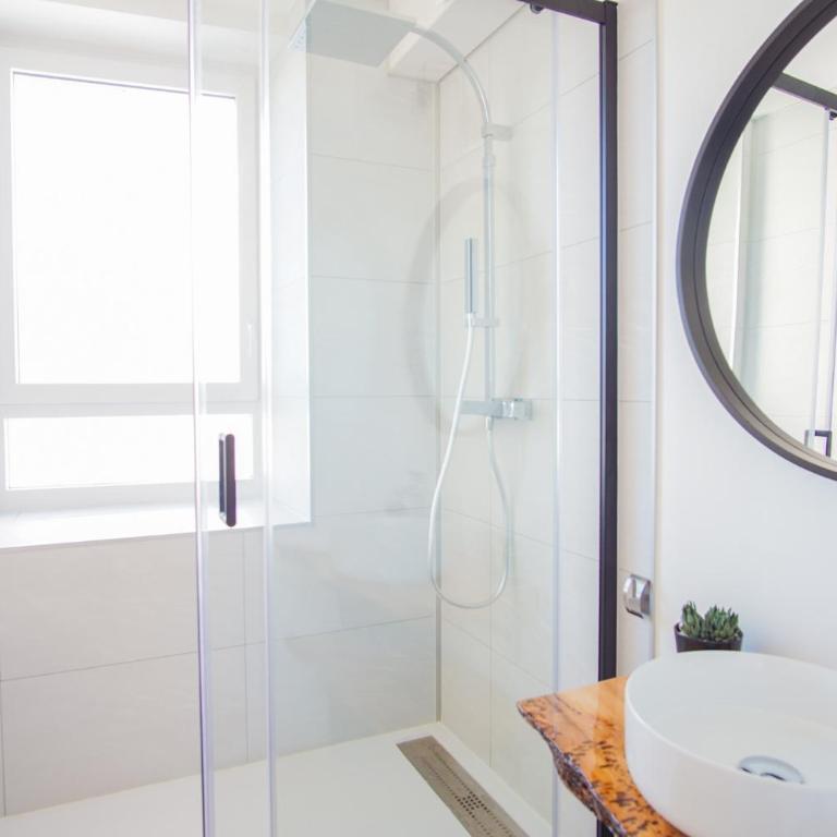 -PORTO- Elegant T3 avec vue sur la ville-close - Appartement - 3