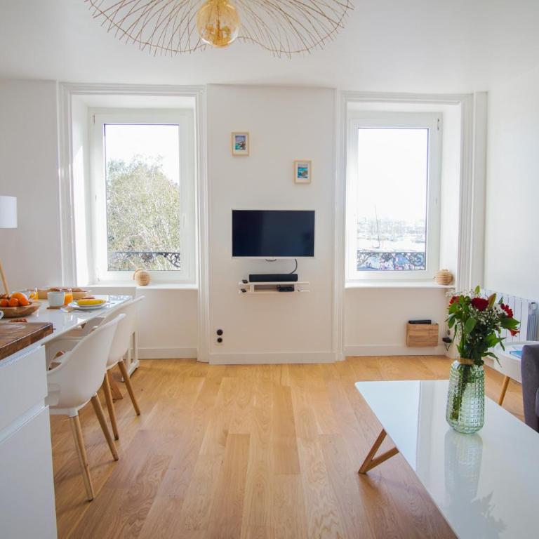 -PORTO- Elegant T3 avec vue sur la ville-close - Appartement - 7