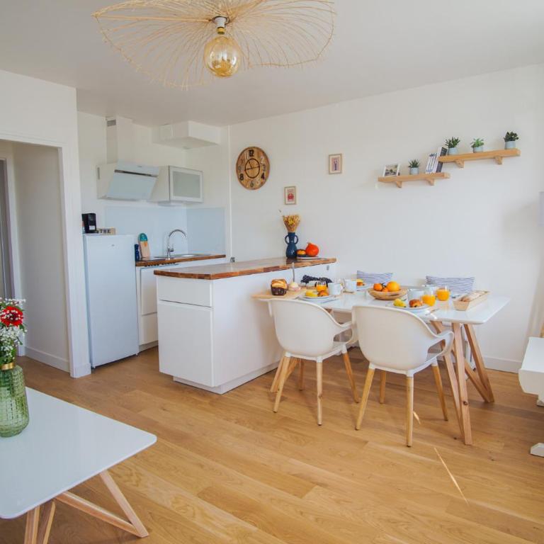 -PORTO- Elegant T3 avec vue sur la ville-close - Appartement - 16
