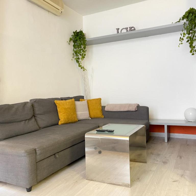 Duplex Lof in Gracia Downstair - Two-Bedroom Apartment - 6