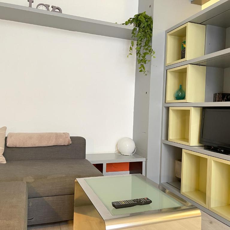 Duplex Lof in Gracia Downstair - Two-Bedroom Apartment - 7