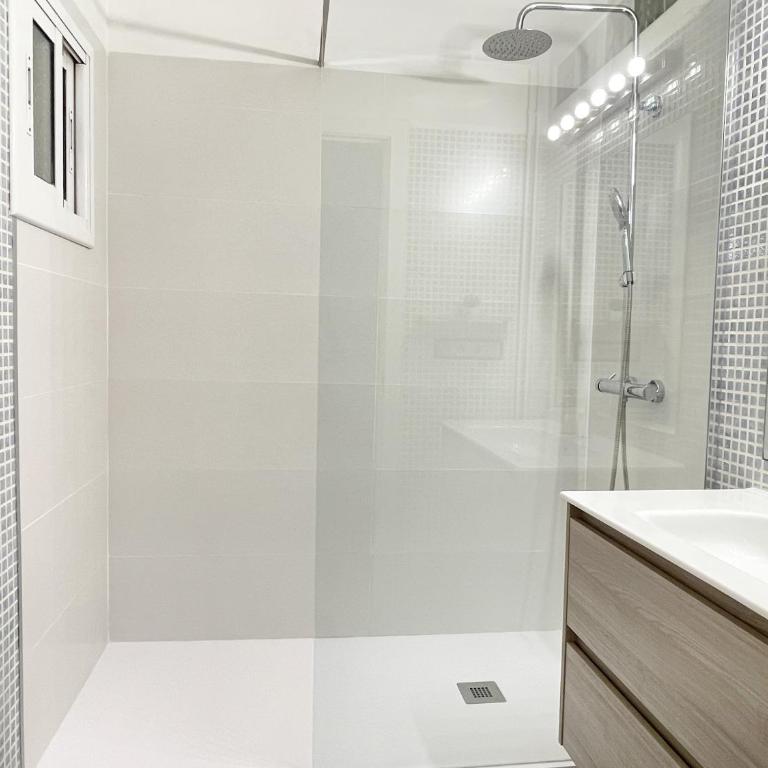 Duplex Lof in Gracia Downstair - Two-Bedroom Apartment - 29